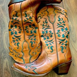 Stetson Tan and Green Heeled Boots